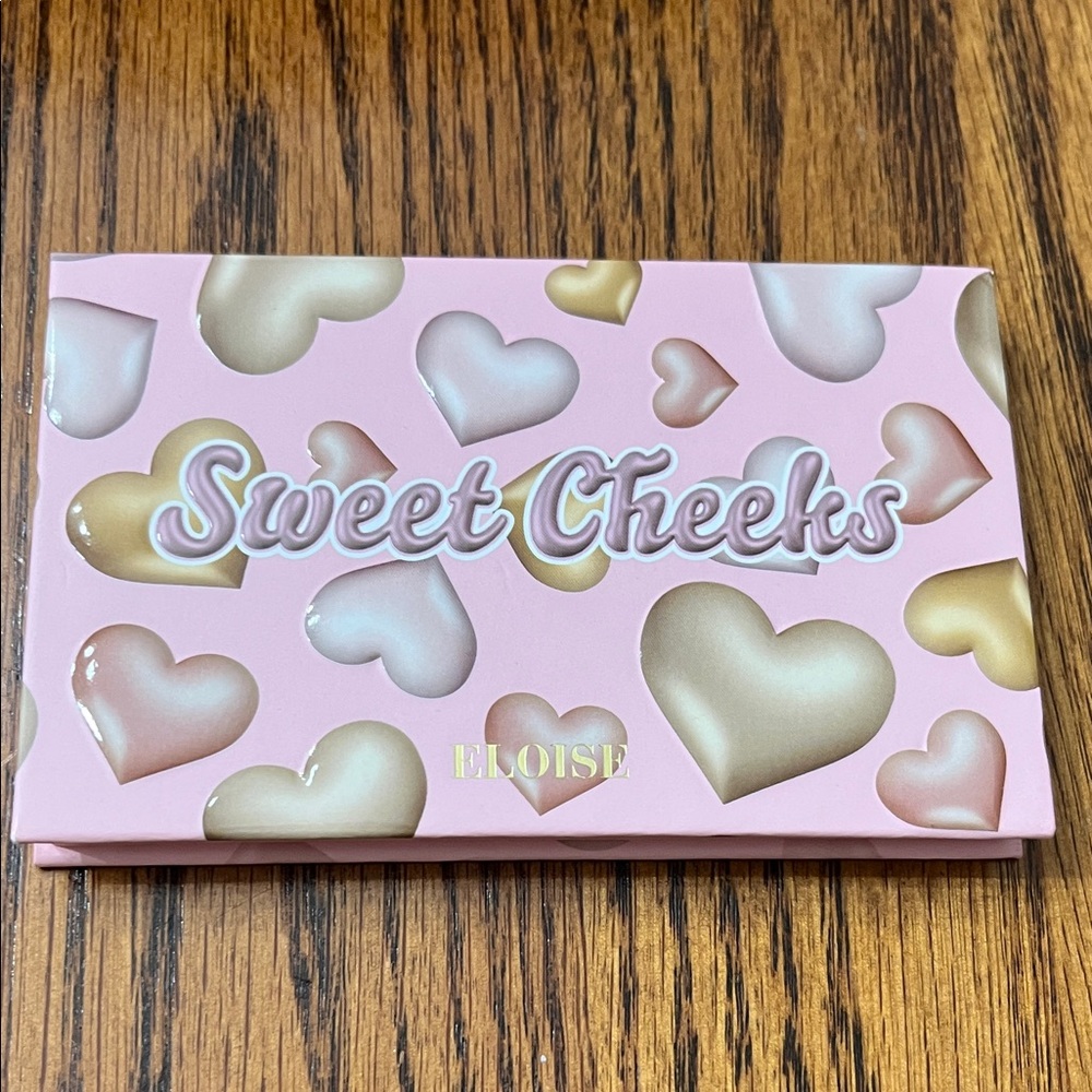 Eloise Sweet Cheeks Bronzer Palette